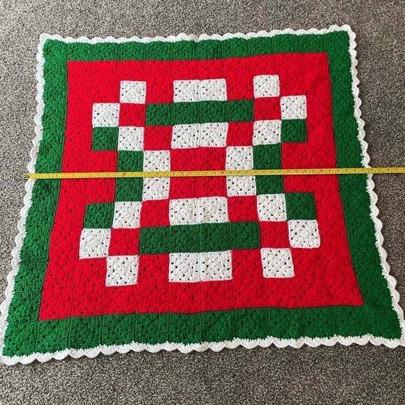 Gorgeous Vintage Granny Square Crocheted Christmas Throw Blanket 41” by 41” - Picture 4 of 6